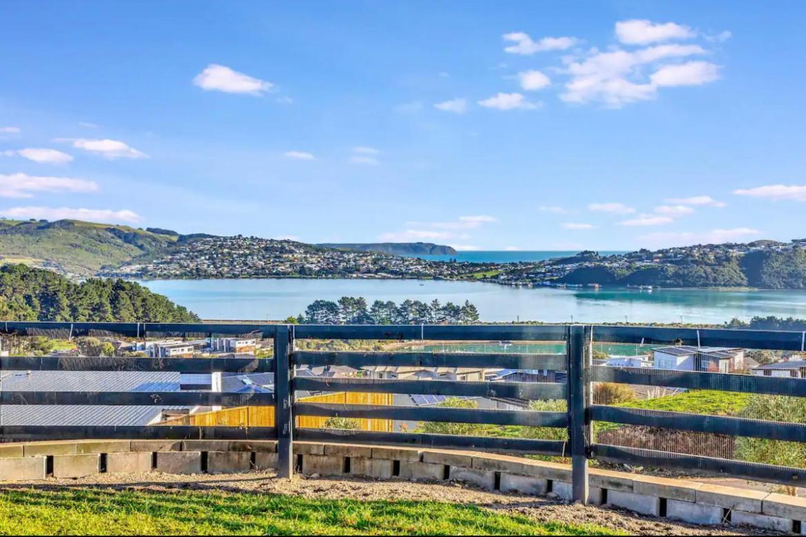 Wellington Good Views Villa Porirua Exterior photo